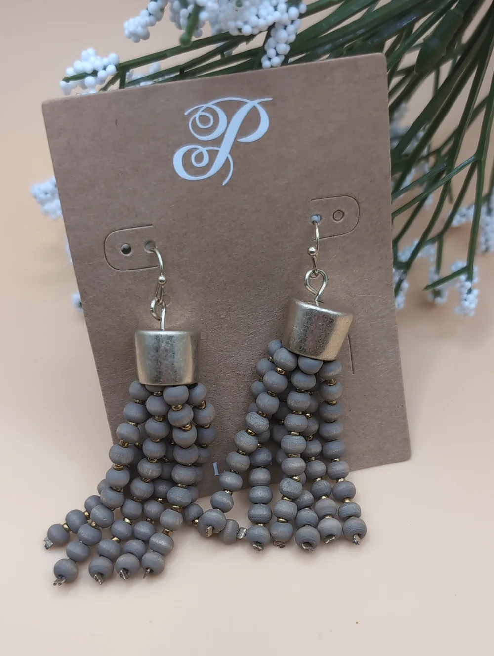 Plunder stylish gray
